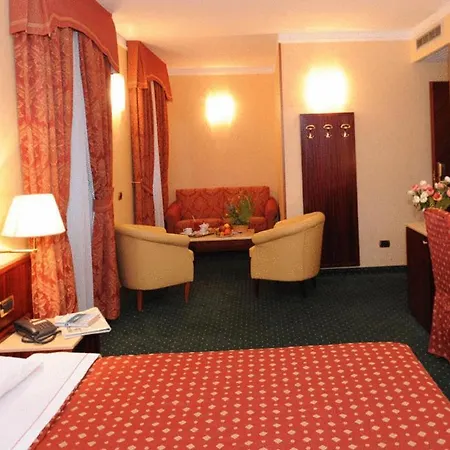 Hotel La Spia D'italia 3*