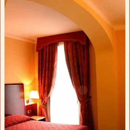 Hotel La Spia D'italia 3*